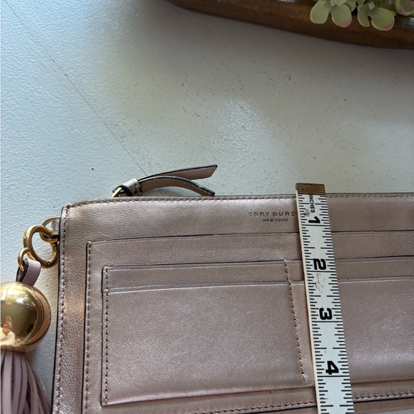 Tory Burch Rose Gold Card Holder - Picture 12 of 13